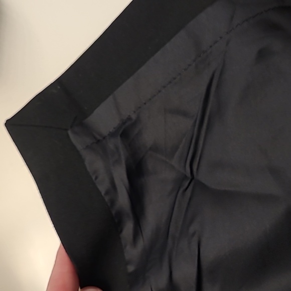 Zara Women Black Pencil Skirt slit in back zip up side size M - Picture 7 of 7